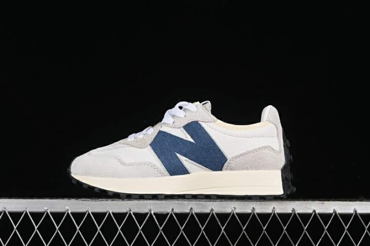 Picture of New Balance 327 _SKUfw18028693268386802fw